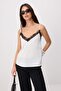 Beyaz Saten Puantiyeli Dantelli Bluz TWOSS26BZ00873