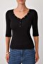 Ekru Puantiyeli Fitted/Vücuda Oturan Anahtar Deliği Yaka Süper Crop Örme Bluz TWOSS26BZ01028 - 11
