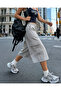 شورت برمودا بجيوب كارجو فضفاضة للجنسين من Basic