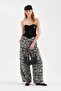 Women's Corset with Covered Bust and Underwire Buckle Detail - 4