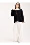 2-Piece Knitwear Blouse with Necklace - 2