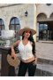 كورسيه أبيض بسحّاب أمامي