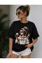 A Quality Women's Premium Dramatic Girl Graphic Tee Oversized T-Shirt