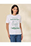 تي شيرت نسائي أبيض مطبوع