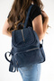 حقيبة ظهر نسائية Gk20 باللون الأزرق الداكن - 3