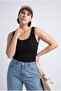 Large Size Zero Sleeve Basic Undershirt 1097164