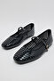 Cut-Out Mary Janes Shoes - 4