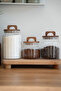 Avento Set of 3 Acacia Vacuum Lids Striped Glass Jars