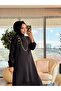 LYL302 فستان لاري أسود
