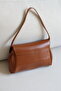 Stylish Tan Women's Shoulder Bag with Front Lock Detail, Single Strap, Lining, and Hidden Pocket En28 Boy18 - 5