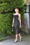 فستان أسود مزين بالزهور مع أكتاف قابلة للتعديل - 4