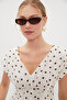 بلوزة مطوية منقطة بأربطة من الخلف - 2