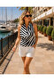 Women's Black and White Striped Degaje Collar Backless Blouse Cm26Bz00495 - 4