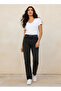 High-Rise Straight Fit Jeans - 3