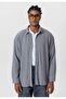 Regular shirt without pockets