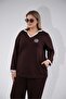 سويت شيرت نسائي كبير الحجم مطرز برقبة على شكل حرف V