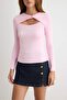 Açık Pembe Cut Out Detaylı Vücuda Oturan Yumuşak Tuşeli Esnek Örme Bluz TWOAW26BZ00126 - 3