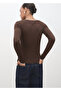 V-neck t-shirt - 4