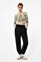 Jogger pant with laced waist and elastic detail
