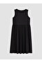 Black Plus Size Crew Neck Pleated Dress
