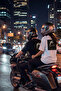 تي شيرت مطبوع كبير الحجم للجنسين من BN Helmet باللون الأبيض - 6