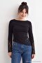 Siyah Düz Fitted Kayık Yaka İspanyol Kol Dantel Detaylı Yumuşak Esnek Örme Bluz TWOAW27BZ00115 - 3