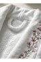 طقم روب أستحمام زين قطن تركي مطرز أبيض عدد القطع 5 - 4