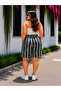 Women's Curve Plus Size Capri Pants with Elastic Waist, Patterned, Loose Cut, Below the Knee Capri & Bermuda Pants - 3