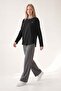 Black Crew Neck Basic Blouse