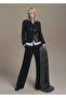 Straight cut trousers with sewing detail - 2