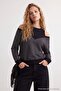 Siyah Çizgili Kalın Omzu Açık Düşük Kol Oversize/Geniş Kesim Örme Sweatshirt TWOAW27SW00025 - 3