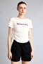 تي شيرت NBA Slim Fit مطبوع بتصميم ريبانا - 3