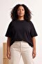 Siyah %100 Pamuk Sırt Baskılı Oversize Kesim Bisiklet Yaka Örme T-Shirt TBBSS24BF00025 - 2