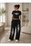 Minimalist Style Women's Crop T-Shirt Loose Pants Casual Combination