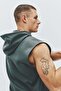 Regular Fit Sleeveless sports hoodie with DryMove™ - 4