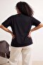 Siyah Duble Kol Yırtmaçlı Geniş Kesim Asimetrik Boyfriend %100 Pamuk Örme T-Shirt TBBSS26BF00066 - 3