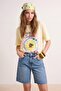 Açık Sarı Baskılı Oversize/Geniş Kalıp Kısa Kol Örme T-Shirt TWOSS26TS00335