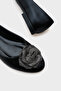 Round Toe Stone-Embellished Floral Women's Ballet Flats - 2