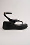 Kcl-Dl59 Padded Sole Flip-Flop Sandals - 3