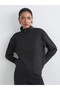 Nevavm Soft Touch Women's Sweatshirt with a High Collar Pattern and a Difference in Color