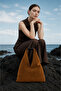 Tan Suede Women's Shoulder Bag 01Wbs7365