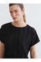 Original Oval Collar Textured Blouse