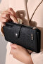 Women's Wallet with Horizontal Model Cover and Zipper Suitable for Daily Use - 2