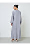 عباءة رمادية مزينة بأزرار لؤلؤية - 5