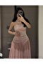 فستان لحمي كلفه تطريز