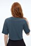 Natural viscose blouse with wide sleeves sitting on the waist - 3