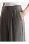 Trendlucky Loose Fit Women's Pleated Fabric Pants with a Difference in Color - 3
