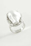 Oval pearl metal ring