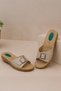 Vzyn 4502 Lightweight Soft Sole Comfort Gel Buckle Women's Slippers - 6