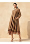 MINIMAL V NECK SOLID TRAPEZE DRESS